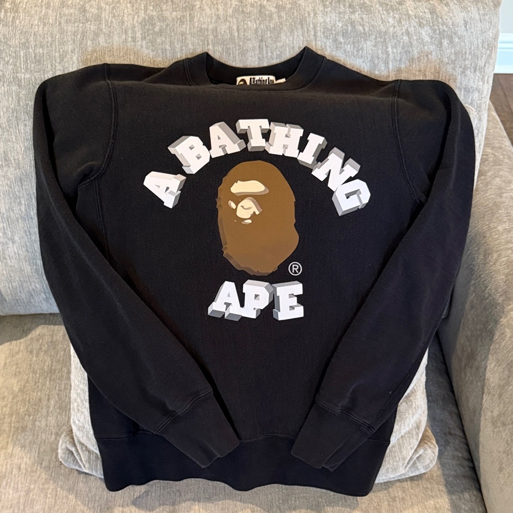 A Bathing Ape crew neck sweatshirt size Small. Great condition! Tons o’life left